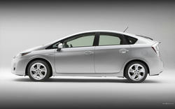 Toyota_prius_111_1920x1200.jpg