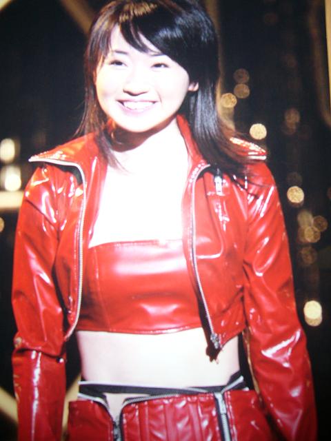 新曲発表の衣装