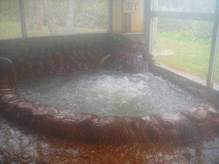 1号井の気泡湯