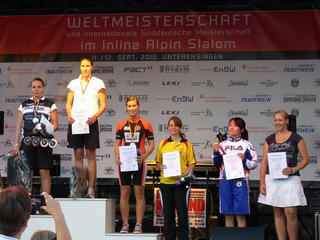 Podium_LadiesTop6.JPG