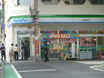 P20110712-family-mart.JPG