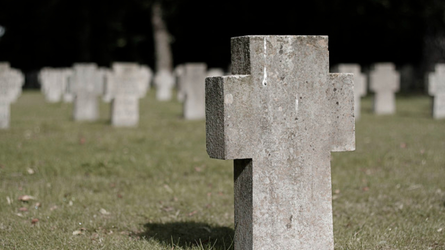 大切な人が亡くなったとき、フルサービスの葬儀が必要ですか?