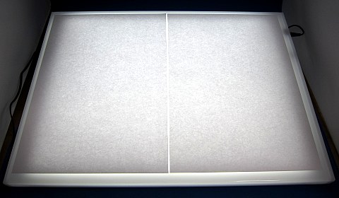 トレビュアーB4-100LEDトレース台03