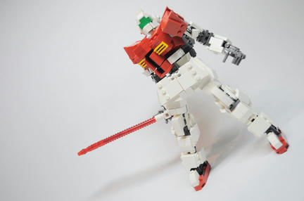 レゴ製モビルスーツ『RGM-79 ジム』