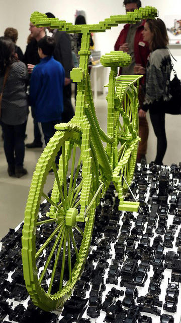 黄緑のLEGO自転車