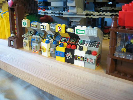 LEGO製アップライト筐体 