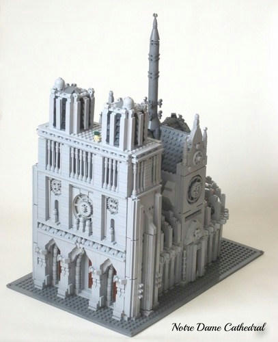 LEGOノートルダム大聖堂
