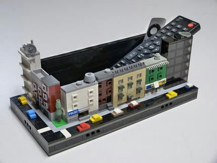 LEGOで作ったリモコン入れ