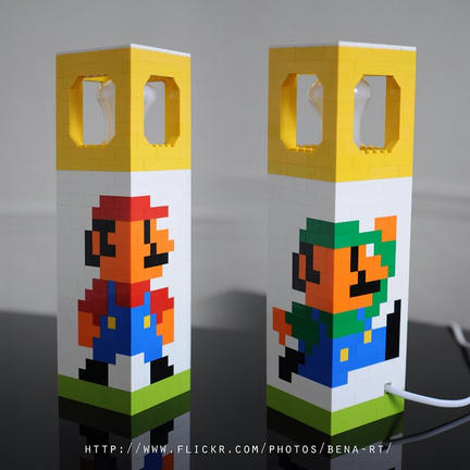 LEGO製髭兄弟の電気スタンド