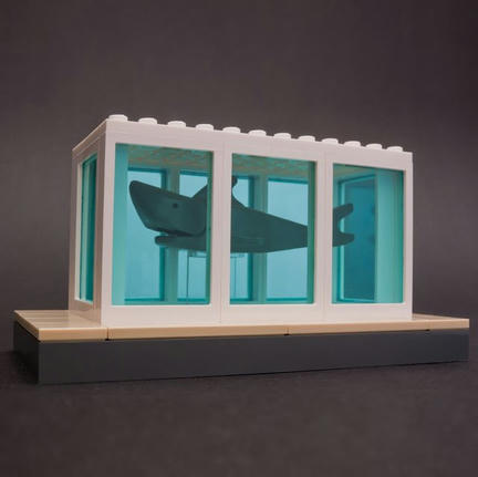 ダミアン・ハーストの『鮫』をLEGOで再現
