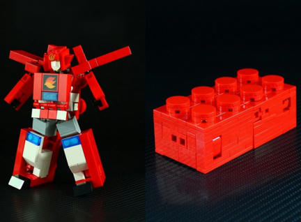 LEGOにトランスフォームするLEGOロボ