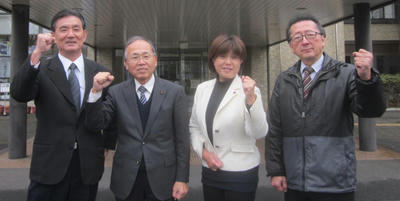 へいま議員、石田としはる議員
