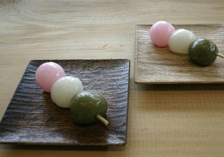三色だんご