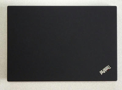 ThinkPad P14sの天板