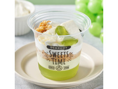 ドンレミー シャインマスカットチーズケーキパフェ