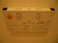 toilet003.jpg