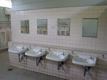 西武球場前駅　外トイレ