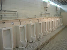 西武球場前駅　外トイレ