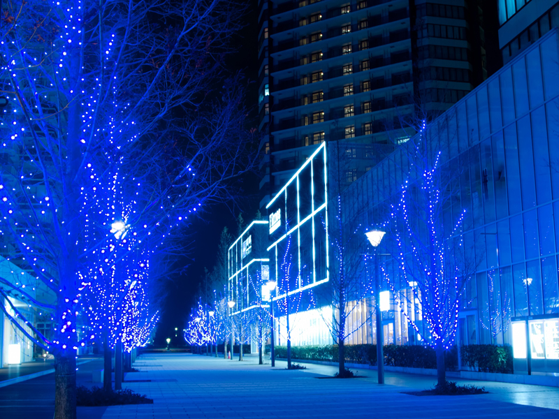 青いイルミネーション