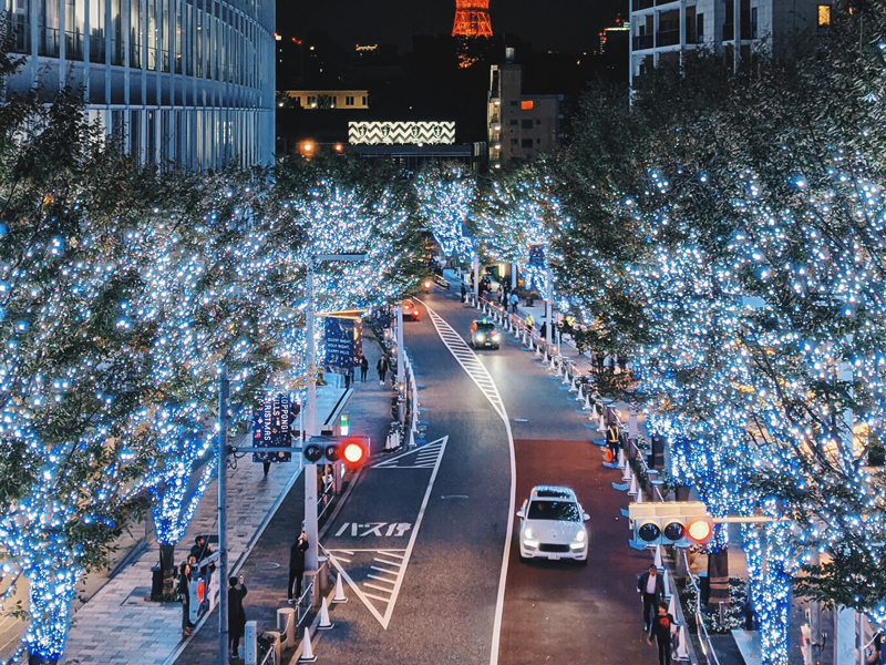 都会のイルミネーション