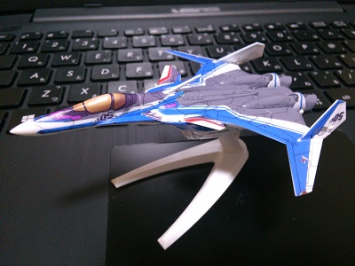 メカコレ VF-31J(正面)