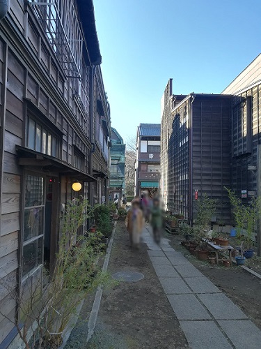 ノスタルジックな小路