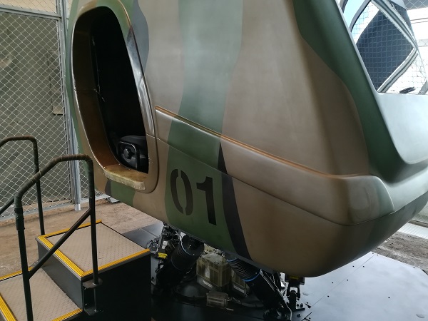 AH-1Sのシミュレーター