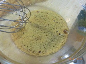 黒糖なので黒めです