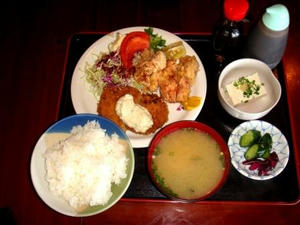 から揚げメンチカツ定食