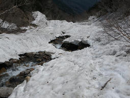 05141017melted-snow-hole.jpg