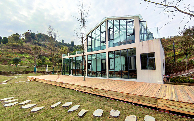 フロアワックスのガラスクリーニングの効果は？ 