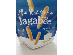 カルビー 厚め贅沢カットのJagabee クリームチーズ味