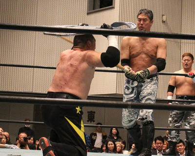 星野、竹田vs伊東、高橋