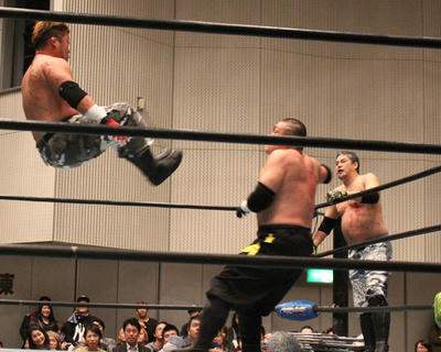 星野、竹田vs伊東、高橋