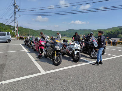 200