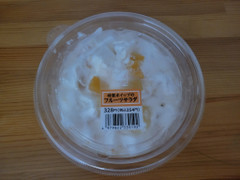 ヤマザキ 特製ホイップのフルーツサラダ