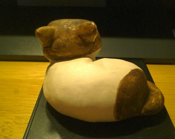 ごげ茶白こねねこバック