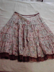 ティアードスカート