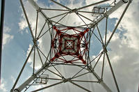 送電線の鉄塔