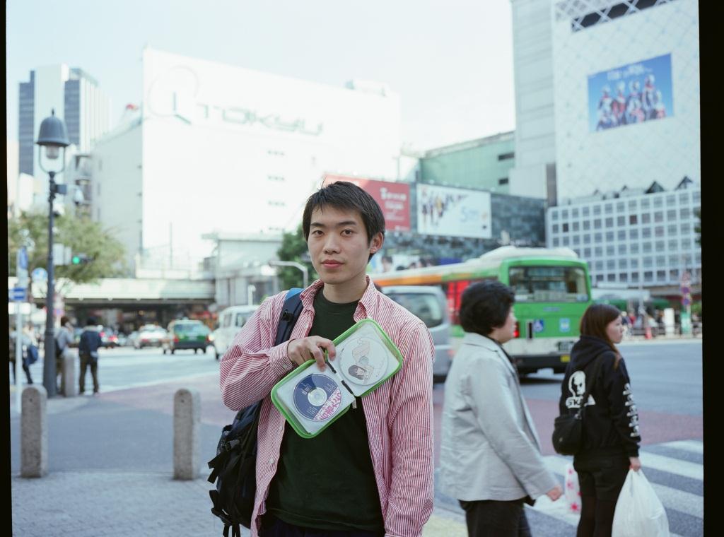 プロフィール