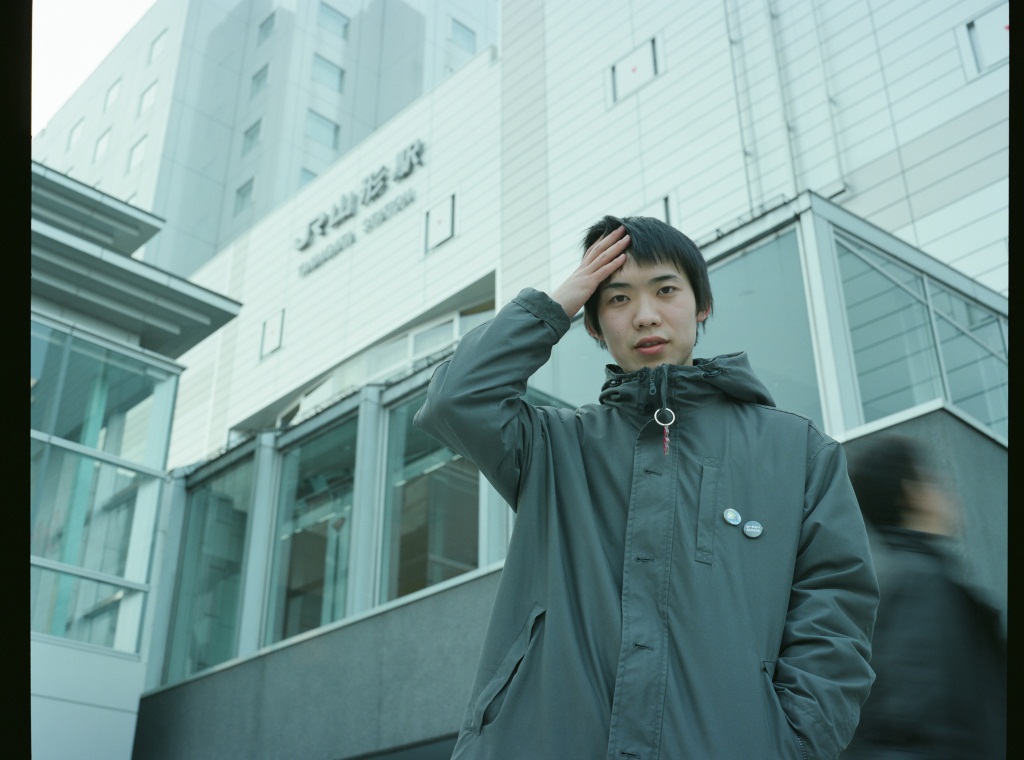 プロフィール