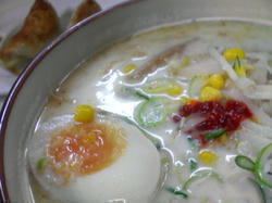 暖宝特製白みそラーメン