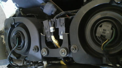 カウルステー下