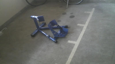 ストレートのホイールクランプ