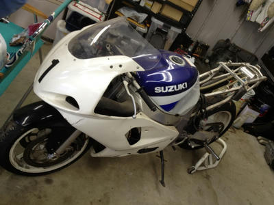 GSX-R600 2号機ベース
