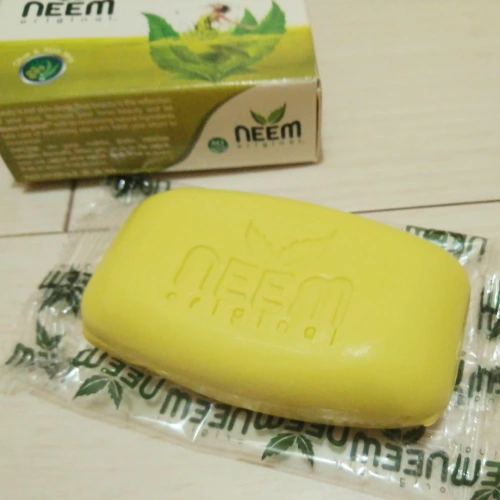 ニーム石けん　インド