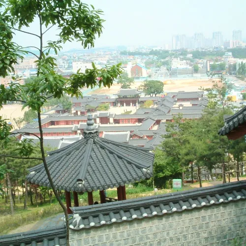 華城　城郭