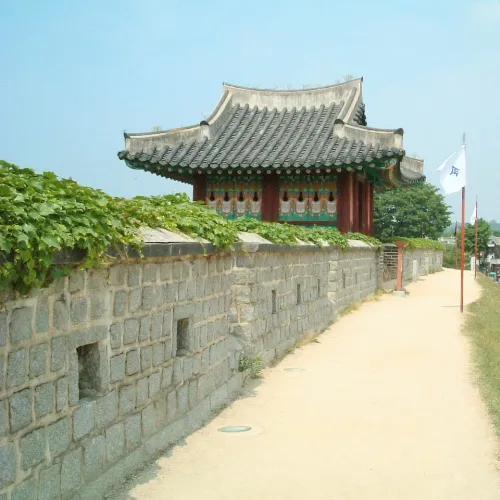 華城　城郭