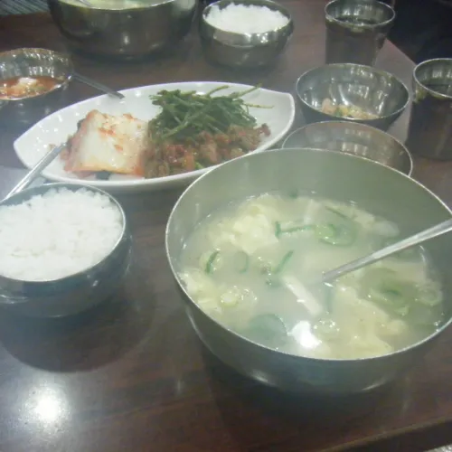 ムギョドン・プゴグッチッ　북어해장국(ブゴヘジャンクッ)