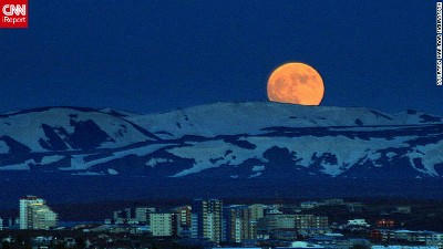 120506021905-super-moon-05-horizontal-gallery.jpg